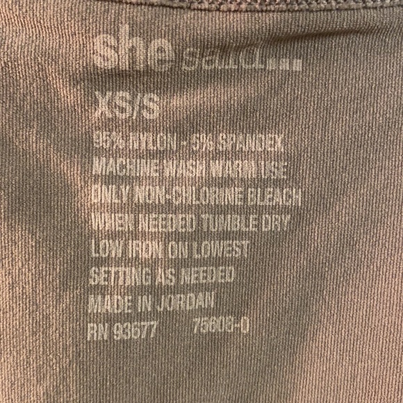 🛼3/$20🛼Grey Rouched Camisole - Picture 4 of 5